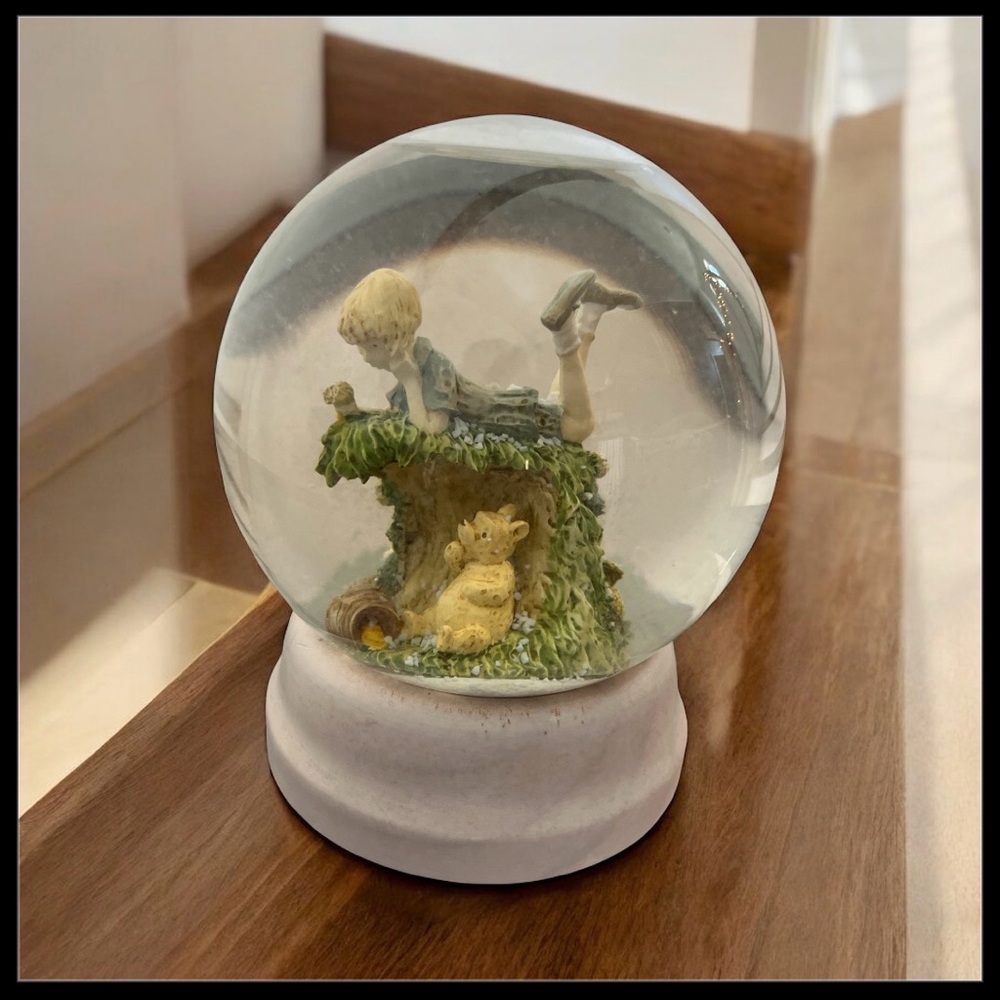 Vintage Charming Christopher Robin, Piglet and Winnie the Pooh Snow Globe